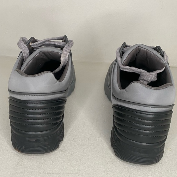 CHANEL Sneakers Size 7 - Picture 5 of 11